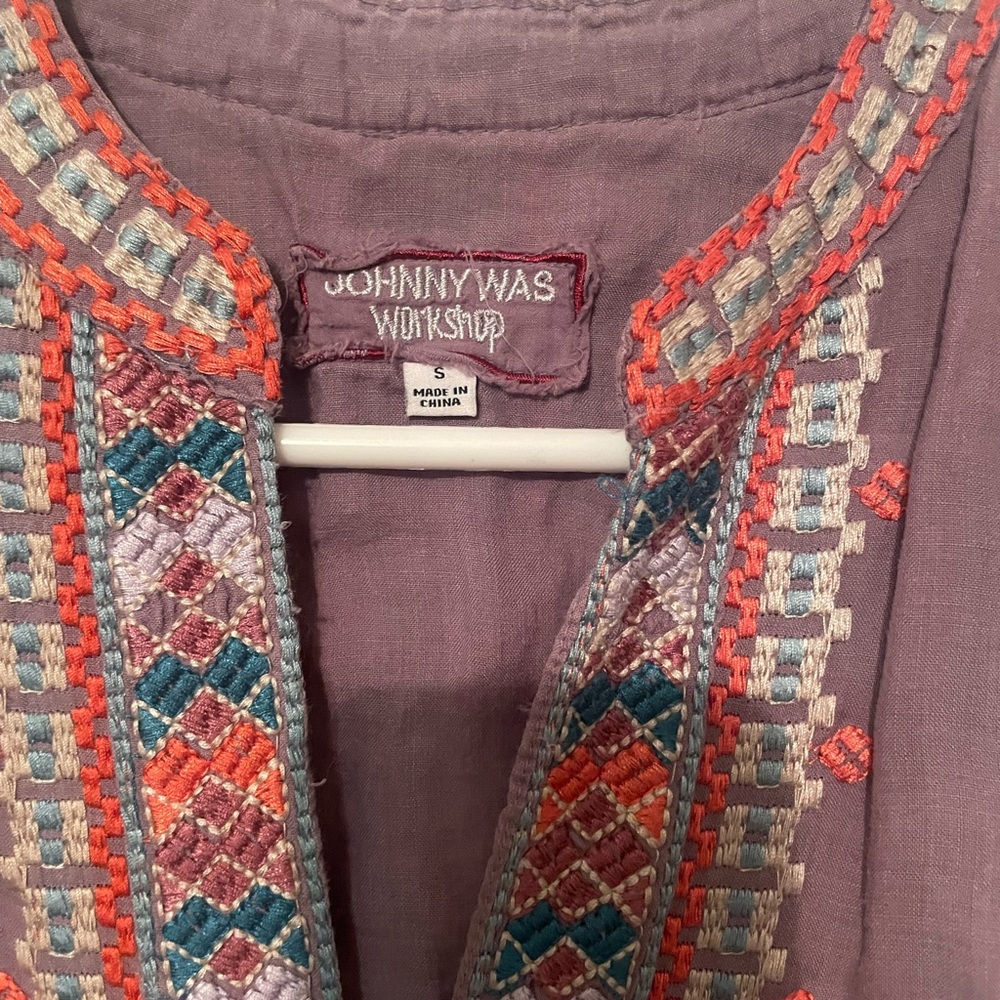Johnny Was small purple Bohemian Embroidered Women's Top - Picture 3 of 5